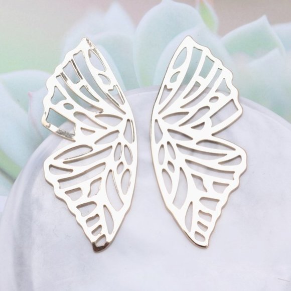 5 for $25 Metal Butterfly Statement Earrings - Picture 2 of 6